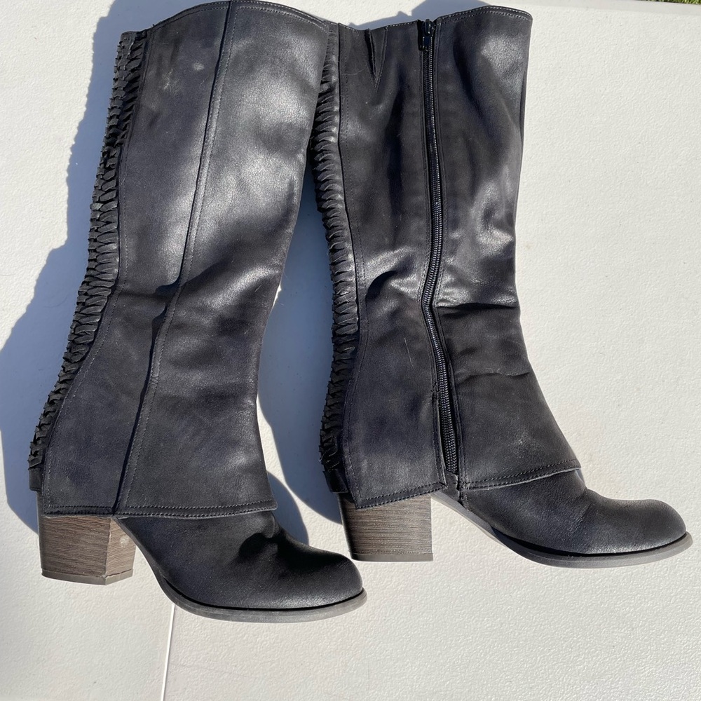 Fergalicious Black Heeled Boots with Medium Heel and Knee High Design